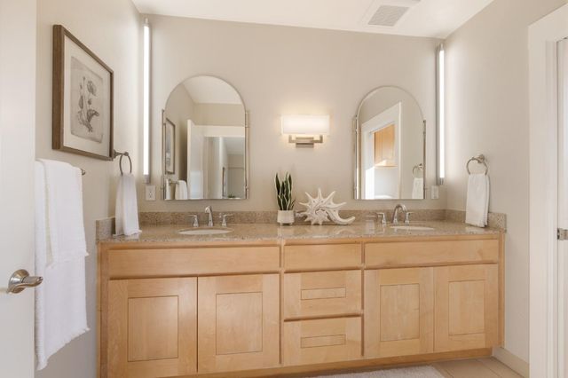 5100 El Camino Real 209, Los Altos, CA 94022