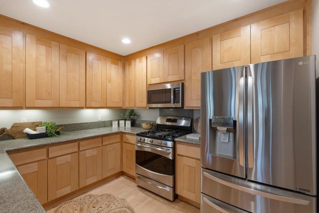 5100 El Camino Real 209, Los Altos, CA 94022