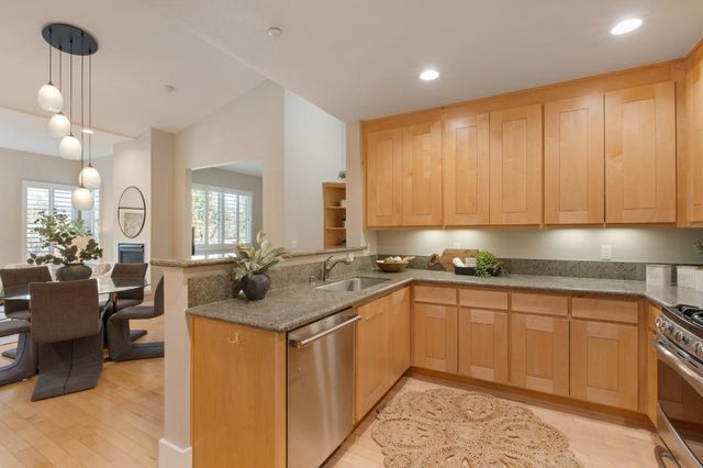 5100 El Camino Real 209, Los Altos, CA 94022