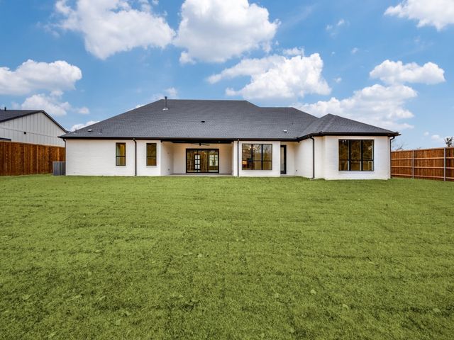 400 SARATOGA Drive, Denton, TX 76210