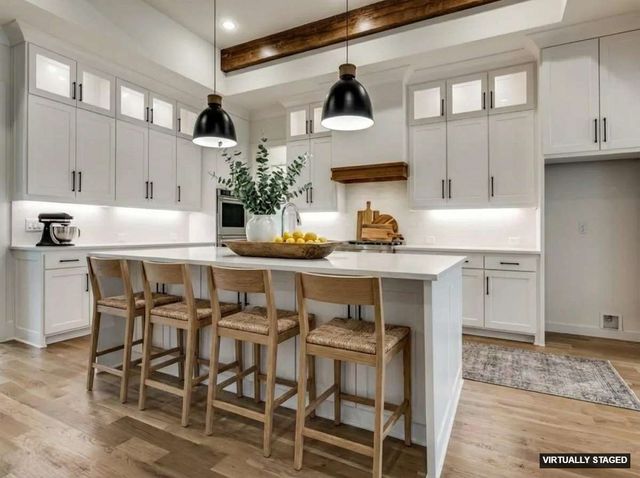 400 SARATOGA Drive, Denton, TX 76210