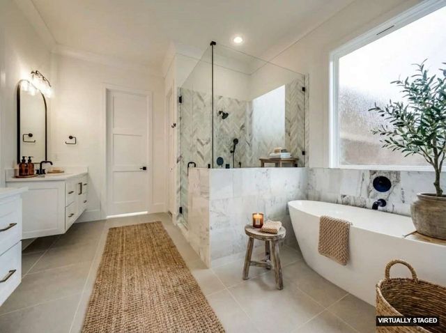 400 SARATOGA Drive, Denton, TX 76210