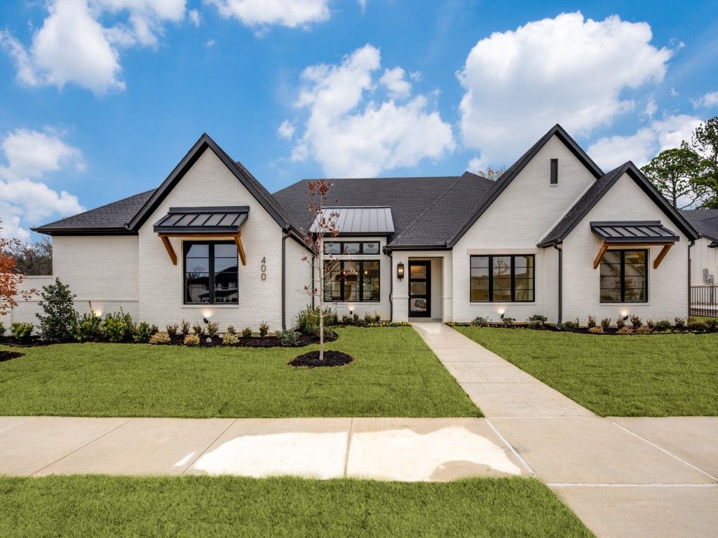 400 SARATOGA Drive, Denton, TX 76210