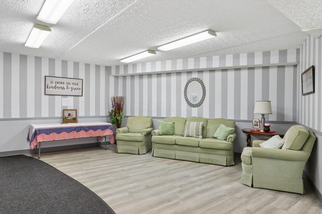 3939 Karl Road, 100, Columbus, OH 43224