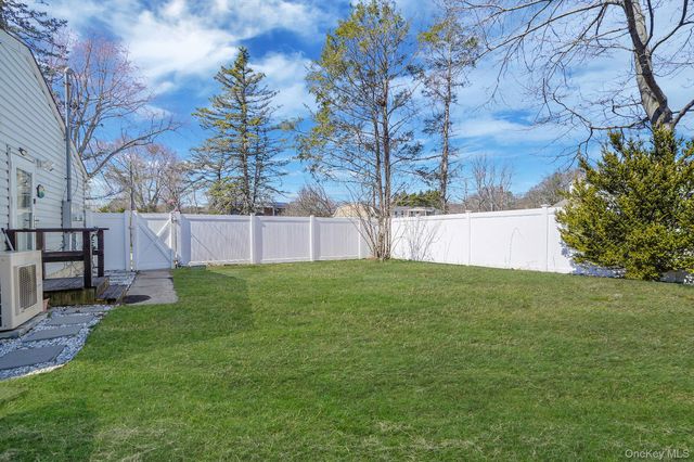 3 Heather Court, Centereach, NY 11720