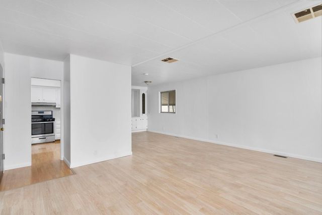 1150 W Winton Avenue 229, Hayward, CA 94545
