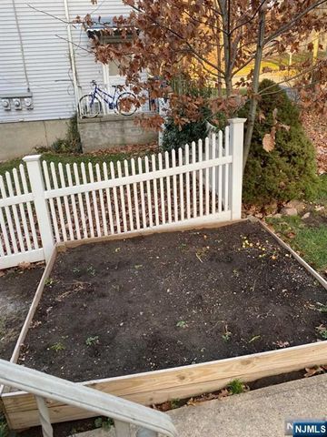 335B 5th Street, Palisades Park, NJ 07650