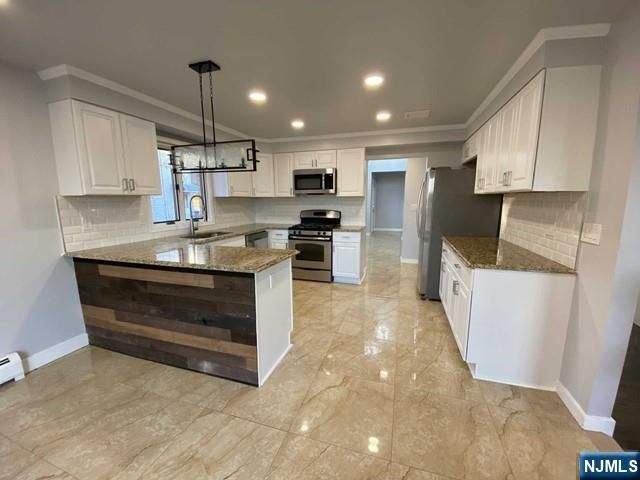 335B 5th Street, Palisades Park, NJ 07650