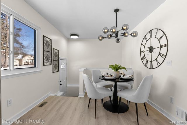 20222 Westhaven Avenue, Southfield, MI 48075