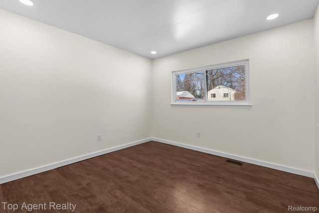 20222 Westhaven Avenue, Southfield, MI 48075