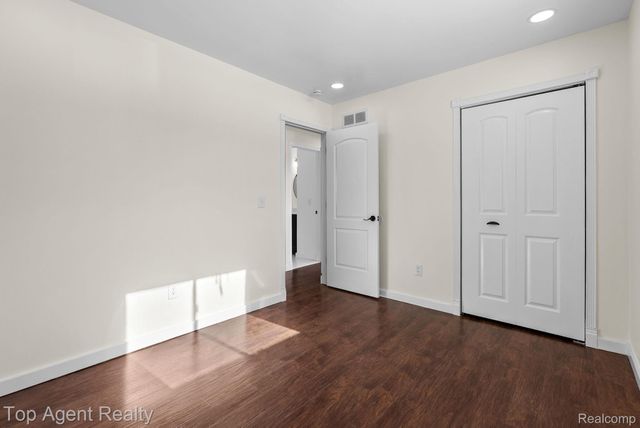 20222 Westhaven Avenue, Southfield, MI 48075