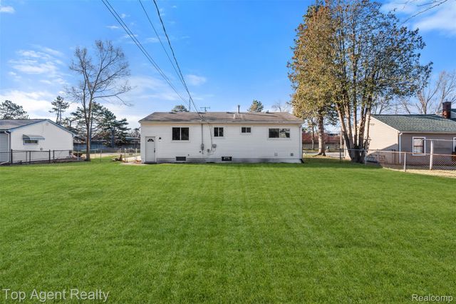 20222 Westhaven Avenue, Southfield, MI 48075