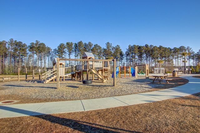 514 Sybilwood Lane, Summerville, SC 29486