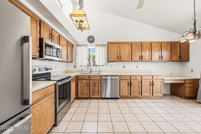 1621 W Agave Lane, Green Valley, AZ 85622