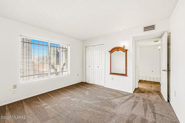 1621 W Agave Lane, Green Valley, AZ 85622