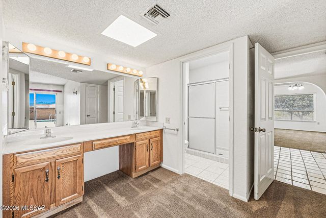 1621 W Agave Lane, Green Valley, AZ 85622