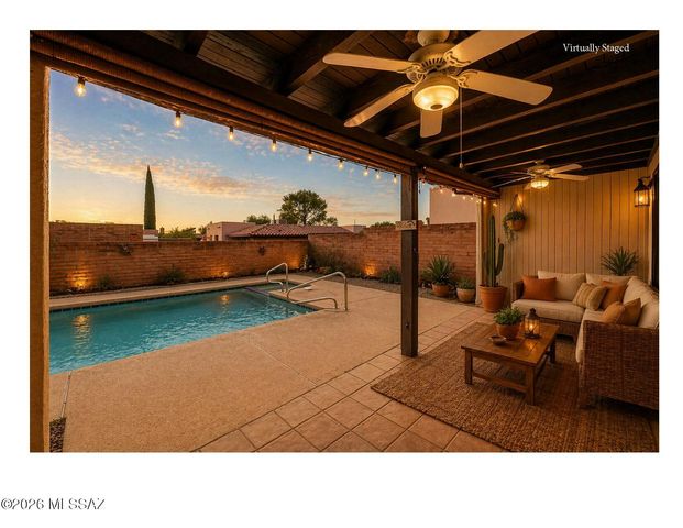 1621 W Agave Lane, Green Valley, AZ 85622