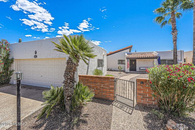 1621 W Agave Lane, Green Valley, AZ 85622