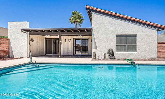 1621 W Agave Lane, Green Valley, AZ 85622