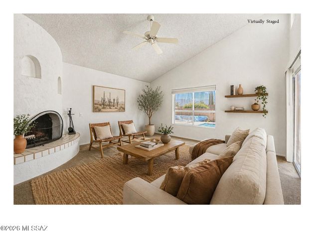 1621 W Agave Lane, Green Valley, AZ 85622