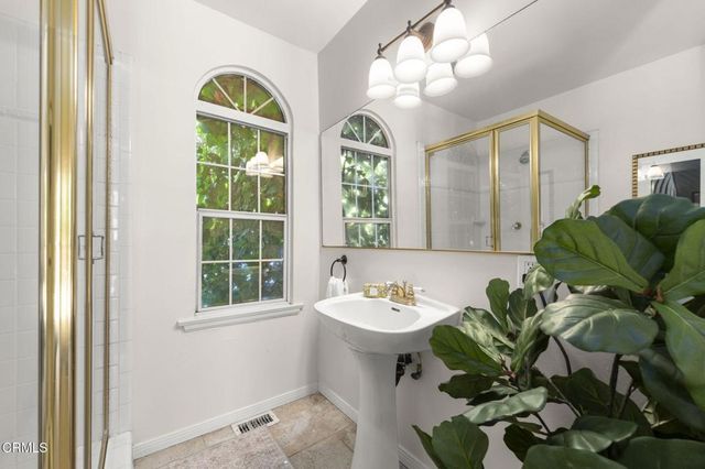 915 Lyndon Street, South Pasadena, CA 91030