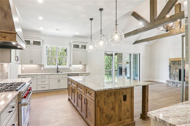 709 Hemlock Court, Salem, SC 29676