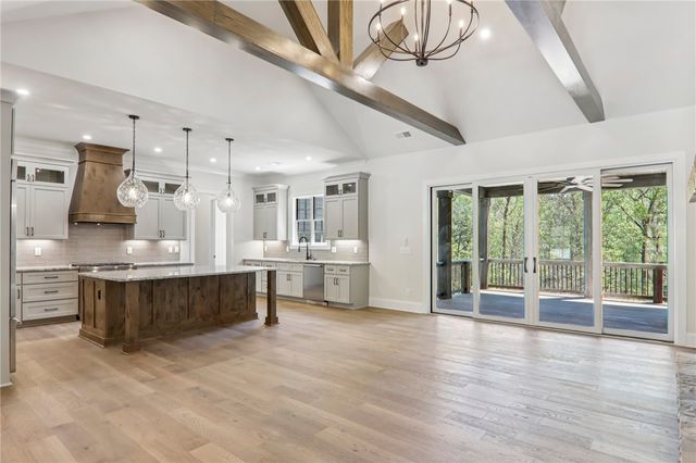 709 Hemlock Court, Salem, SC 29676
