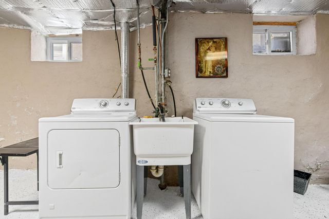 2012 4th Street NE, Minneapolis, MN 55418