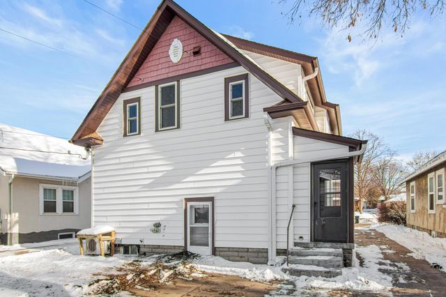 2012 4th Street NE, Minneapolis, MN 55418