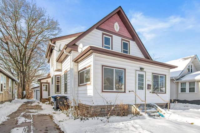 2012 4th Street NE, Minneapolis, MN 55418