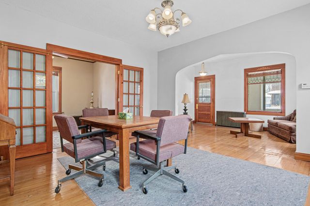 2012 4th Street NE, Minneapolis, MN 55418