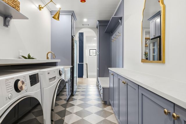 847 E 5th St 2, Boston, MA 02127