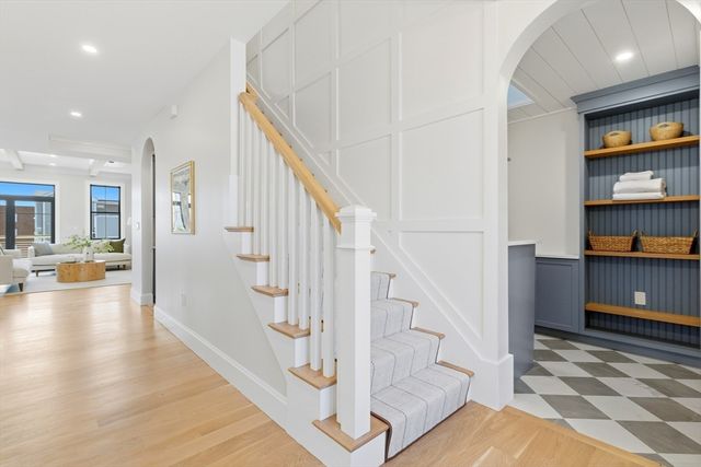 847 E 5th St 2, Boston, MA 02127