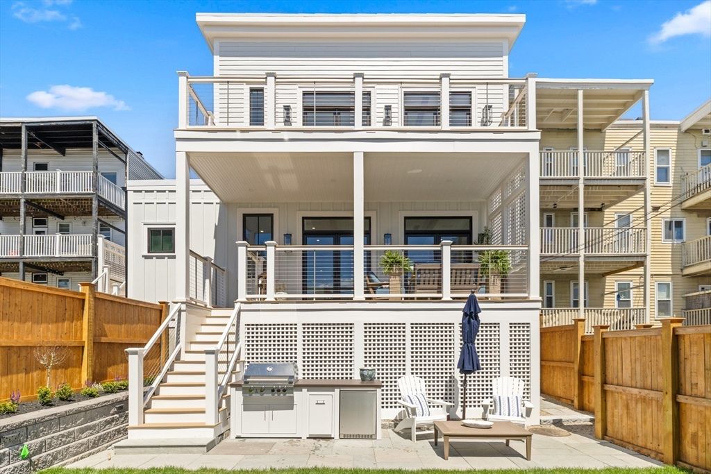 847 E 5th St 2, Boston, MA 02127
