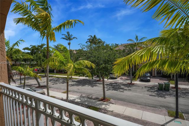 1432 SE 25th Avenue, Homestead, FL 33035