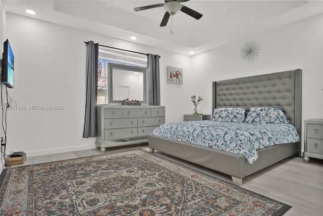 1432 SE 25th Avenue, Homestead, FL 33035