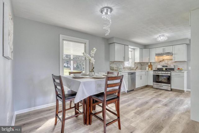 2347 MARDALE DR, York, PA 17403