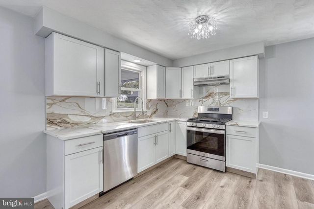 2347 MARDALE DR, York, PA 17403