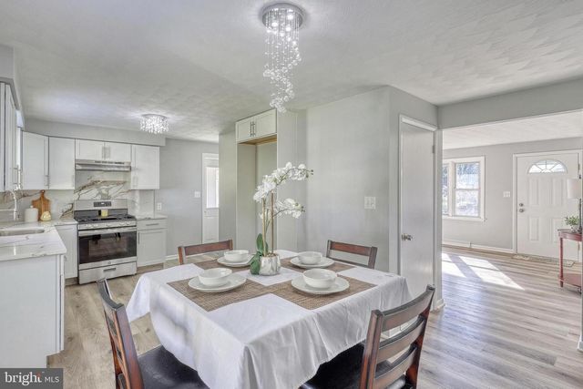 2347 MARDALE DR, York, PA 17403