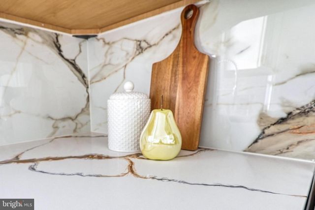 2347 MARDALE DR, York, PA 17403