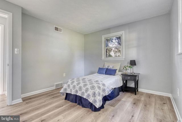 2347 MARDALE DR, York, PA 17403