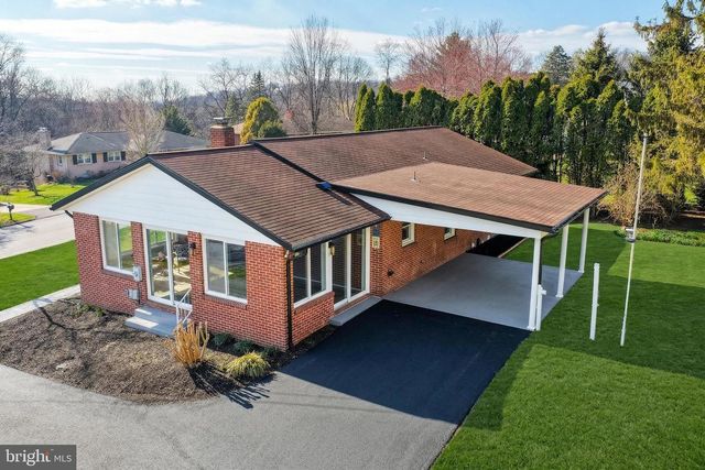 2347 MARDALE DR, York, PA 17403