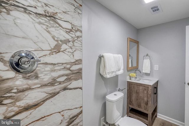 2347 MARDALE DR, York, PA 17403