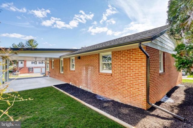 2347 MARDALE DR, York, PA 17403