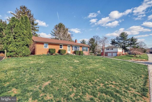 2347 MARDALE DR, York, PA 17403