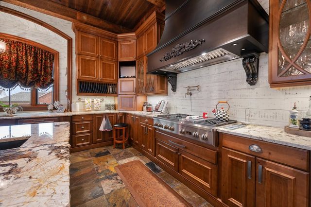 279 Ashburn Drive, Schriever, LA 70395