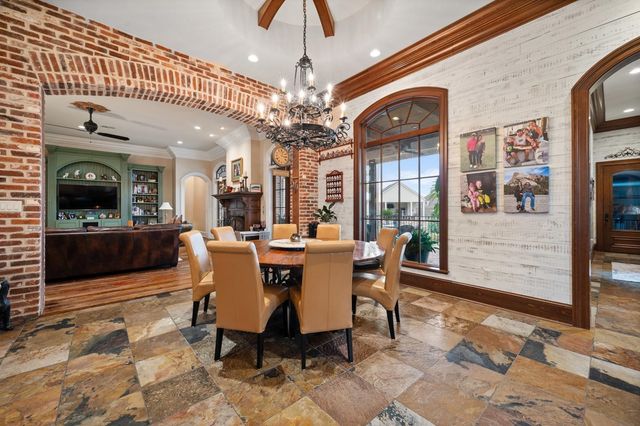 279 Ashburn Drive, Schriever, LA 70395