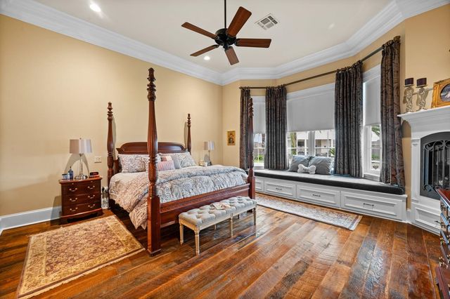 279 Ashburn Drive, Schriever, LA 70395