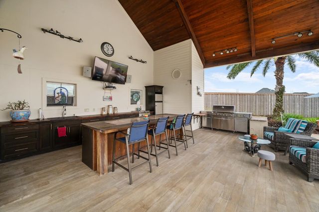 279 Ashburn Drive, Schriever, LA 70395