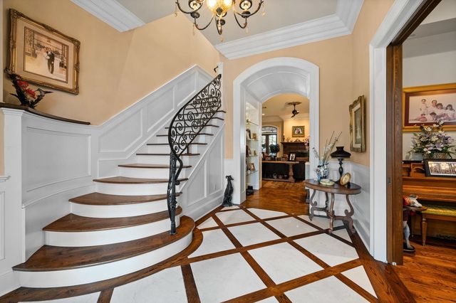 279 Ashburn Drive, Schriever, LA 70395